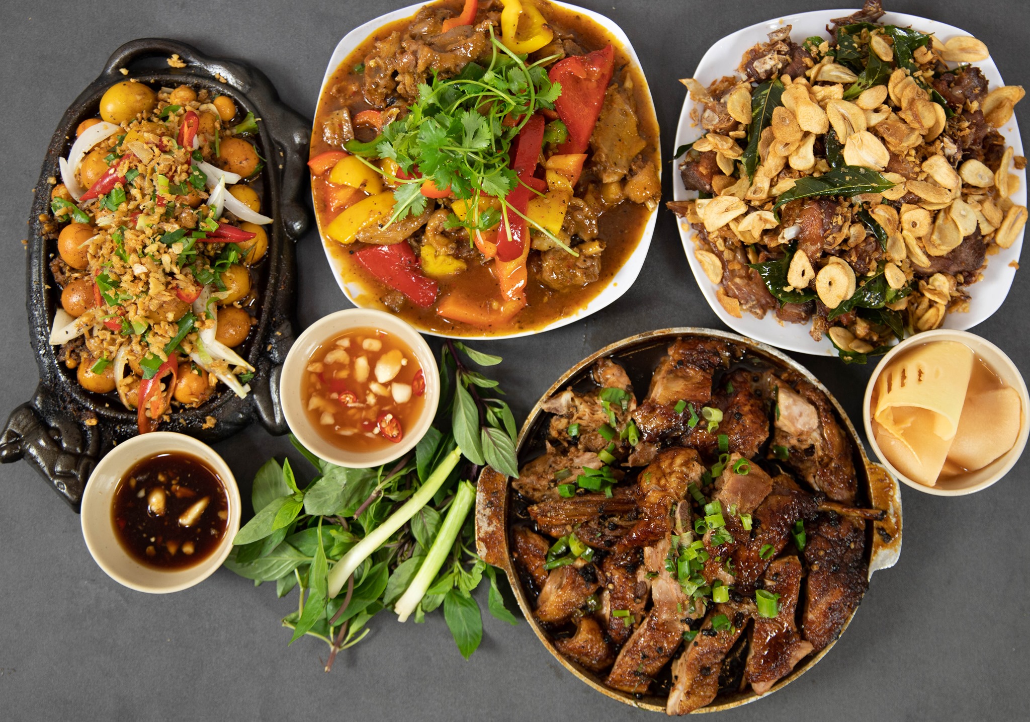 Top 10 quán ngan cháy tỏi ngon tại Hà Nội