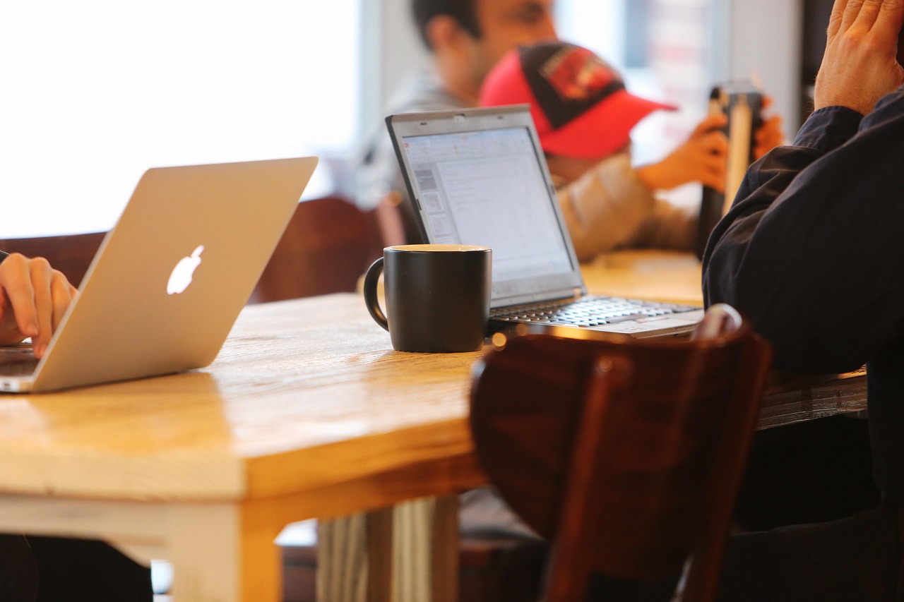 Top 10 quán cafe làm việc, học bài ở Hà Nội